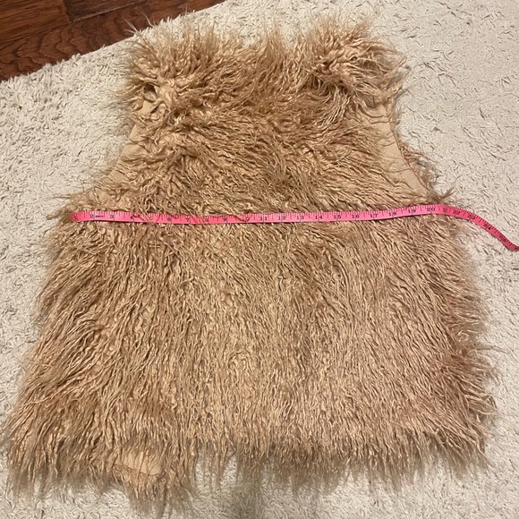 Altar’d State Faux Fur Vest - Picture 2 of 3